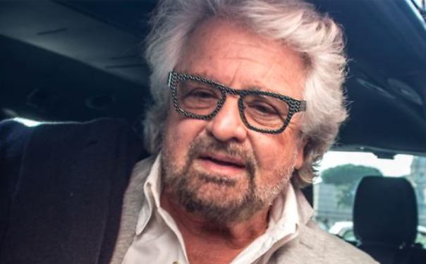 Beppe Grillo blinda Giuseppe Conte