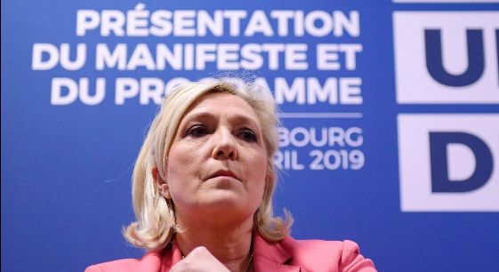 Le Pen in testa