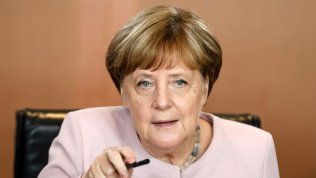 Merkel alla guida della Commissione europea