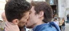 bacio gay